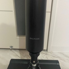 バルミューダ　掃除機の画像
