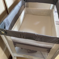 【値引き交渉あり】Aprica(アップリカ) ベビーベッド ココネルエアー AB の画像