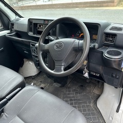 4ナンバー　貨物　軽バン　配達　作業車　アイドリングストップ　ルーフキャリアの画像