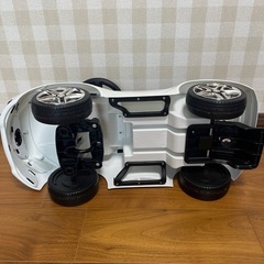 取引中　足けり乗用玩具【乗れる車のおもちゃ】の画像