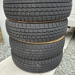 N-Van用アルミホイル付きスタッドレスタイヤの画像