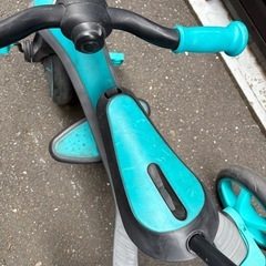 GLOBBERエクスプローラートライク3in1三輪車 の画像