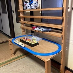 棚　たな　おもちゃ　プラレール　とみかトミカの画像