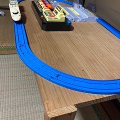 棚　たな　おもちゃ　プラレール　とみかトミカの画像