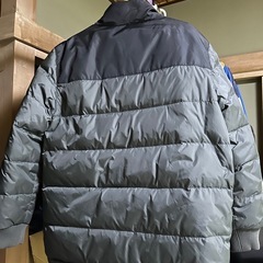 TOMMY HILFIGER リバーシブル ダウンジャケットの画像