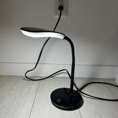ニトリ　LEDデスクライトの画像