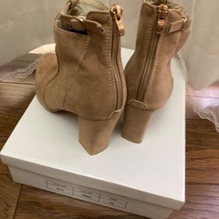 ベージュブーツ サイズ37の画像