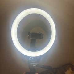 リングライト　PCケースの画像