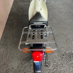 割と綺麗 錆少ない キャブ車 スーパーカブ50カスタム 4速 低燃費 実動車 低実走行距離車　ワンオーナー車 リア大型キャリア装備 の画像