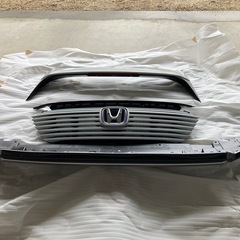 ホンダ ヴェゼル RV系　新車外し3点セット
の画像