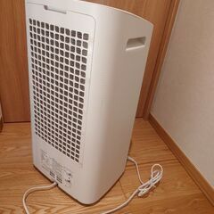 SHARP 除加湿空気清浄機 KI-LD50 プラズマクラスターの画像