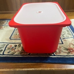 IKEA 収納ケース（中）赤の画像