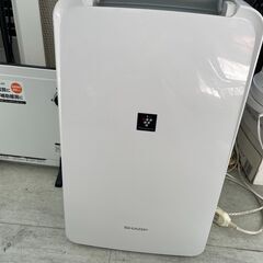 2022年製　衣類乾燥除湿機 コンプレッサー方式 コンパクトタイプ プラズマクラスター7000搭載 定格除湿能力7.1L/日の画像