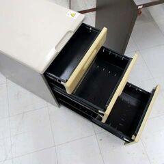 ITOKI 袖机 3段 幅39.5×奥行59×高さ62cm カギ付き グレー系 デスクワゴン サイドチェスト 収納 オフィス家具 事務用 イトーキ 苫小牧西店の画像