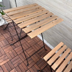 ベランダセット　テーブル＆チェア2脚＋フロアデッキ63枚🌿の画像