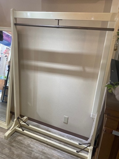 ハンガーラック