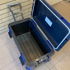 クーラーボックス 46L 車輪付きの画像