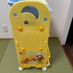 プーさんの3段収納ラックの画像