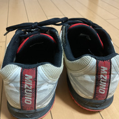 軟式テニスシューズ　ミズノ　24.5㎝の画像