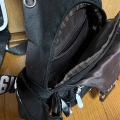 斜め掛けバックの画像