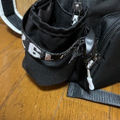 斜め掛けバックの画像