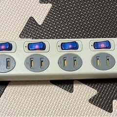 （取引相手決定）延長コード　電源タップ　二つまてめての画像