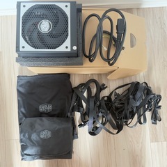 【4台】Cooler Master V10003台、玄人志向1台　電源ユニットの画像