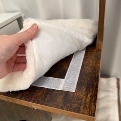 おしゃれなキャットタワー　爪とぎの画像