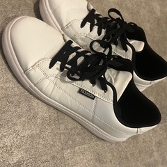 スニーカー　　ホワイトの画像