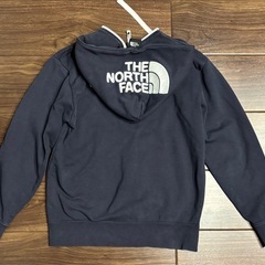 祝日限定値下げ❗️★THE NORTH FACE メンズパーカー　Mサイズ★の画像