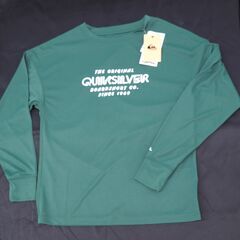 ラッシュガード　シャツ　QUIKSILVER　未使用品　価格　1,780円の画像