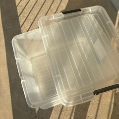 アイリス　クリヤーボックス　中古品　2個
の画像