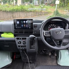 最安値 現行型 令和5年8月 1.5万キロ ハイゼット 切替え4WD　オートマ 9インチスマホ連携ナビ 安全装備搭載 オプションカラー　整備済　　の画像