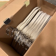 ハンガーまとめ売り クローゼット収納の画像