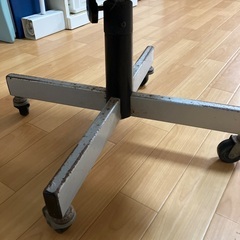 事務用の椅子の画像
