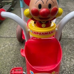 アンパンマン三輪車の画像