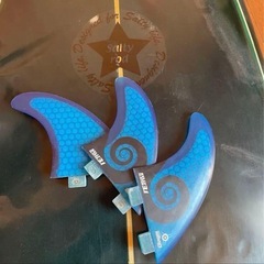 サーフボード&フィン付き 【手渡し限定】 ＊ウエットスーツも付けますよの画像