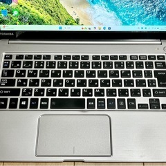ダイナブック KIRA Corei5 8GB 256GB SSD Office2024 Windows11 薄型 アルミボディの画像