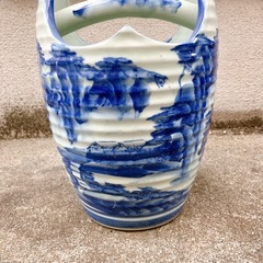 陶器製水桶の画像