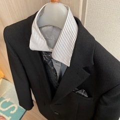 男子スーツの画像