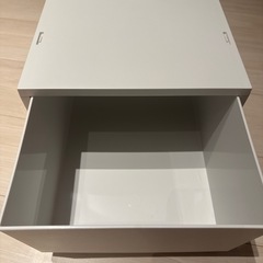 収納ボックスの画像