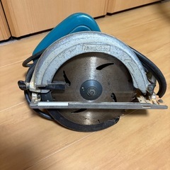 マキタの丸鋸の画像