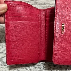 （美品）FURLA フルラ 三つ折財布 レッドの画像