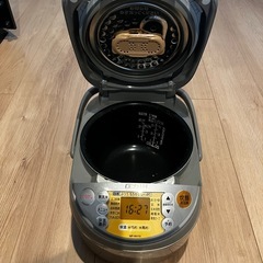 象印 圧力IH炊飯器 5.5合 ステンレス NP-NV10の画像