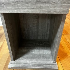 サイドテーブルの画像