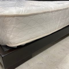 取りに来れる方限定！セミダブルベッドです！の画像
