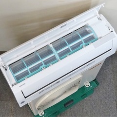 (48)TOSHIBA【RAS-2213TM】東芝 ルームエアコン おもに6畳用 2024年製 中古品販売の画像