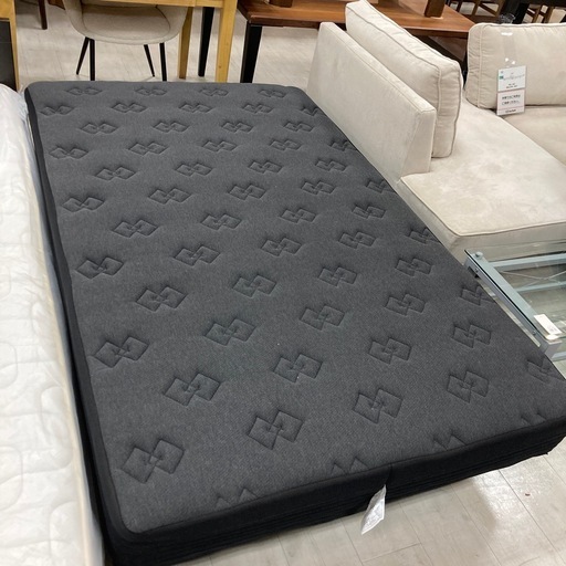 取りに来れる方限定！タンスのゲンのシングルベッドです！