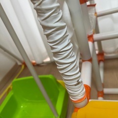 子供用ジャングルジムの画像