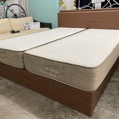 【愛品館 江戸川店 】 2枚組マットレス クイーンベッド NITORI（ニトリ）の画像